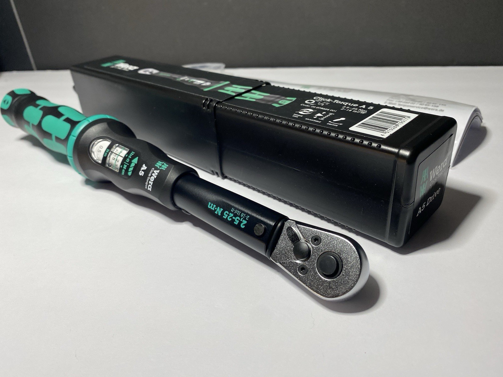 Wera 1/4” A5 Torque Wrench Reversible Ratchet 2-18 Ft Lbs gallery