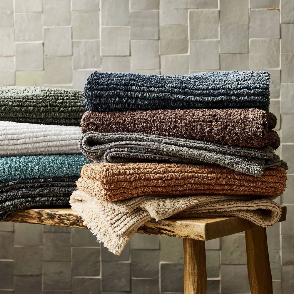 24"x40" Organic Melange Reversible Bath Rug Teal - Casaluna gallery