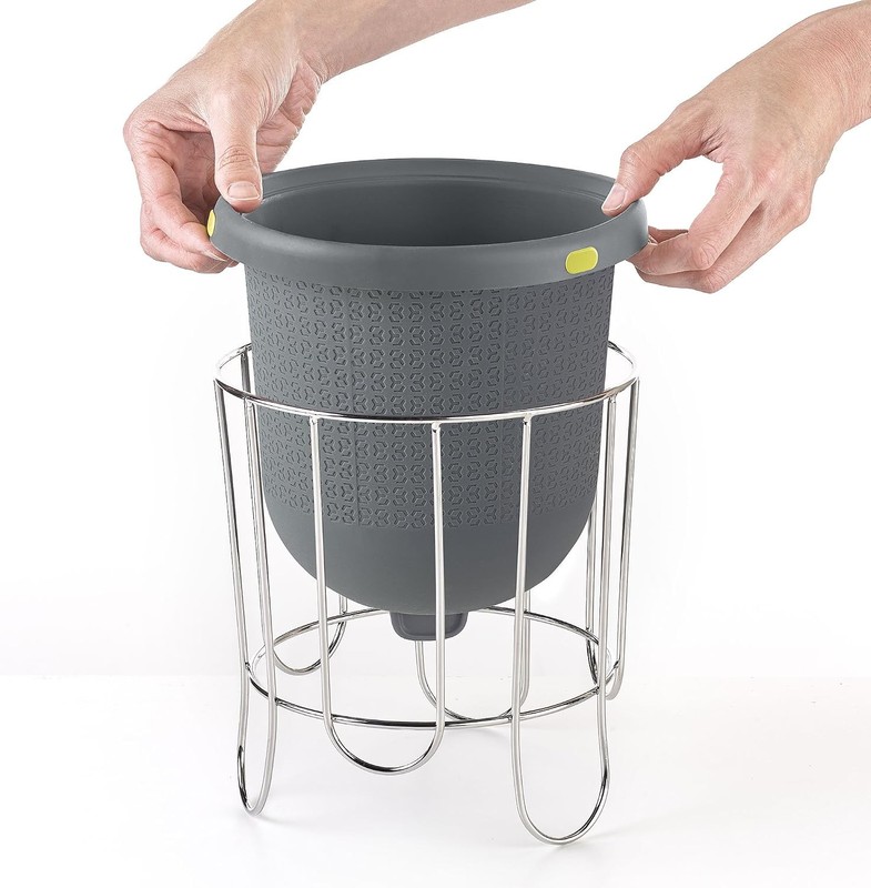 Kitchen Composter-Flexible Silicone Bucket inverts Emptying & Cleaning no Need gallery
