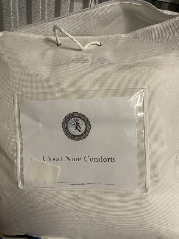 $700 Cloud Nine New 1pc Full Down Comforter Superior Down 34oz Nova 550 LAST gallery
