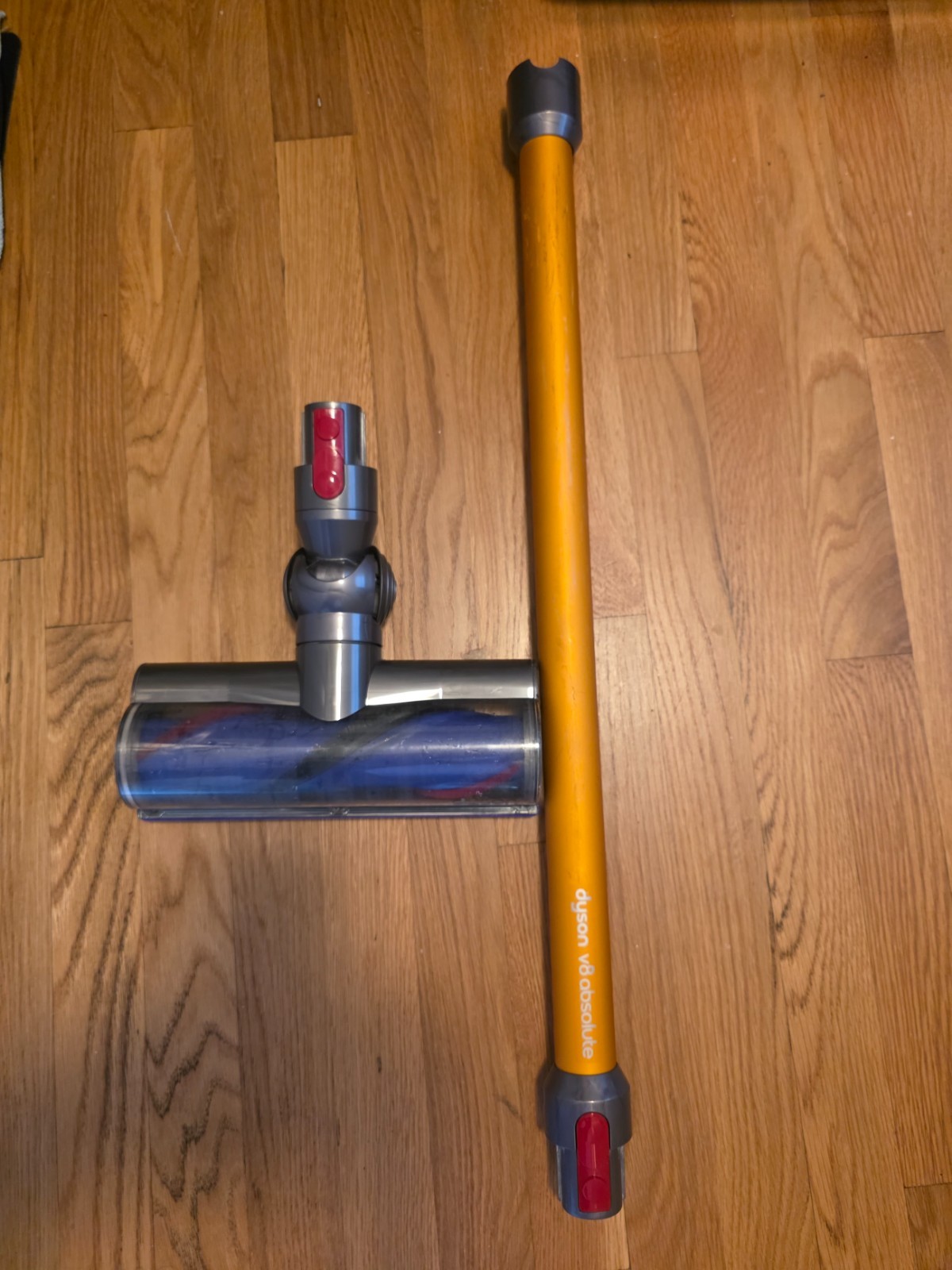 Dyson V8 Origin Extra Stick Vacuum Cleaner gallery
