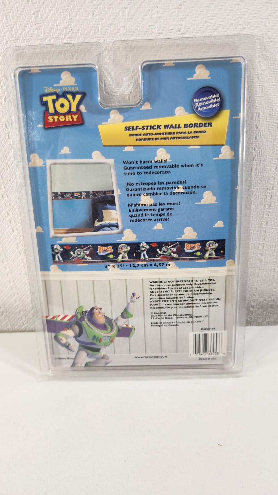 Toy Story Buzz Self Stick Removable 3D Wall Border 5" x 15' with 3D Glasses gallery