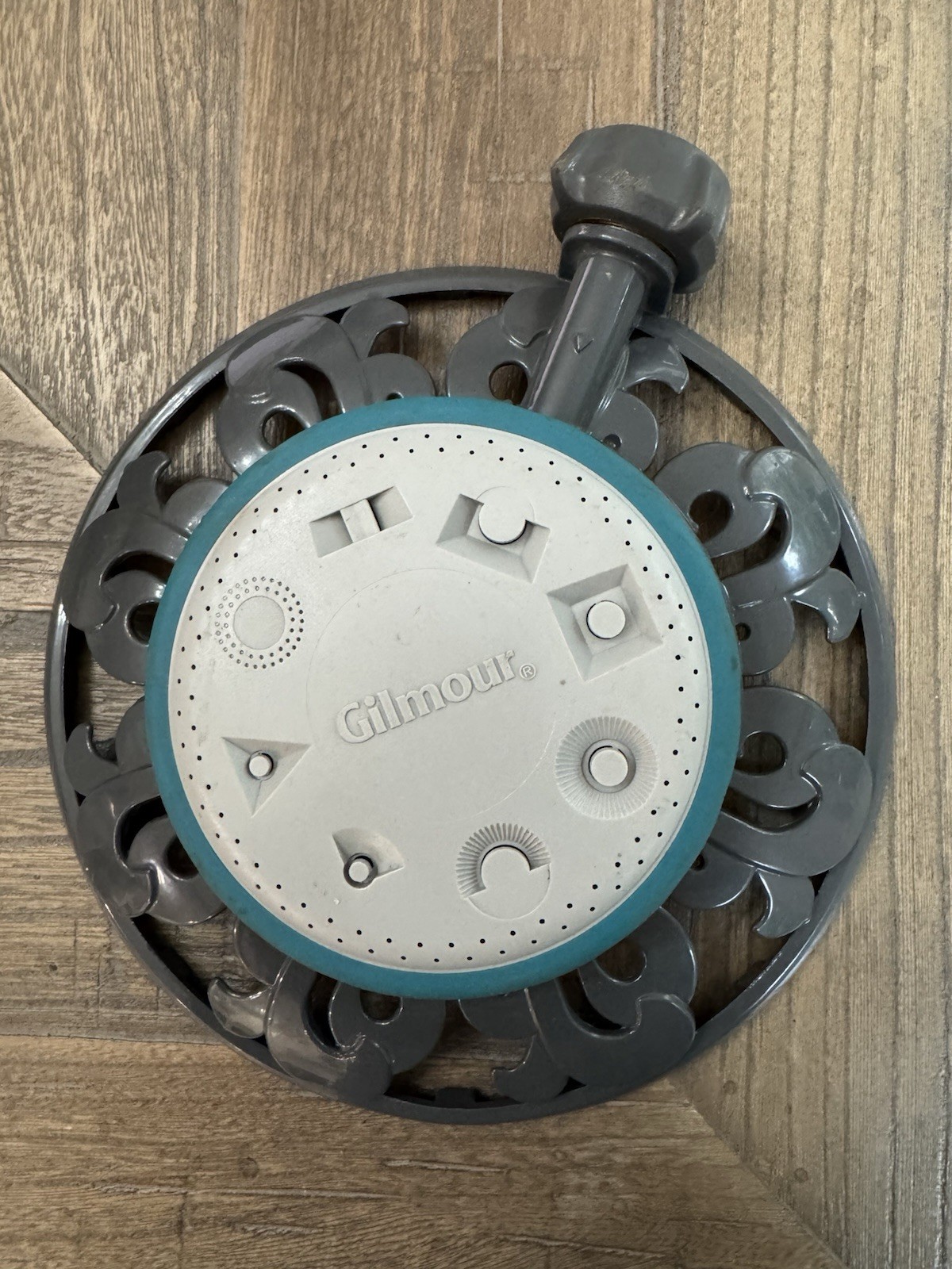 Gilmour Stationary Multi-Pattern Sprinkler Decorative Base Lawn Garden Yard gallery