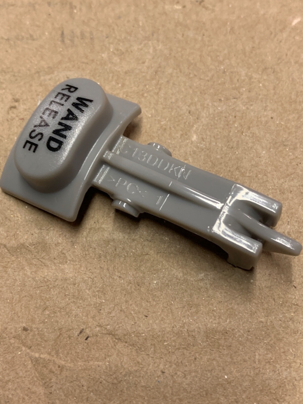 Kenmore Elite PowerMate KC13DDKNZMUH KC13DDKNZMUQ Vacuum Wand Button Clip gallery