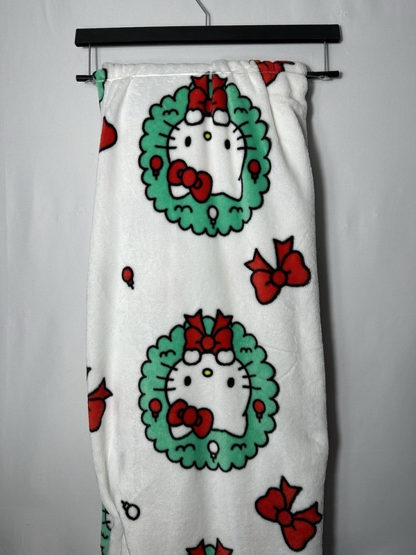 Hello Kitty Christmas Plush Throw Blanket 60 X 90 Inches gallery