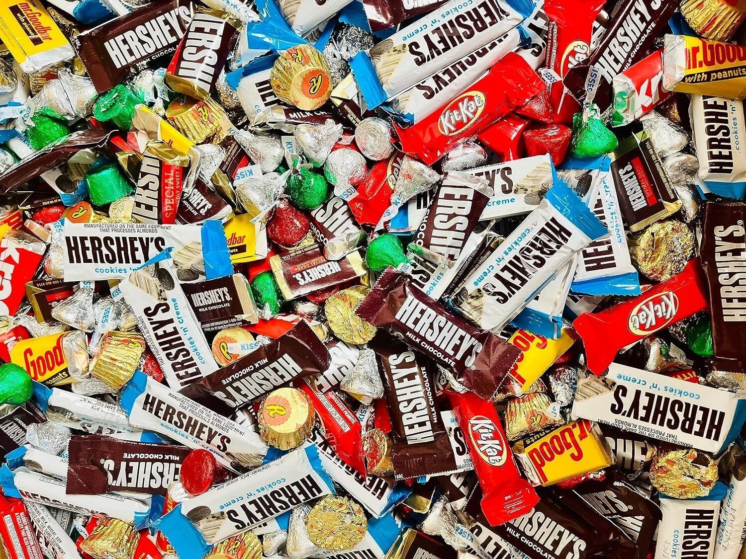 ASSORTED CHOCOLATE MIX VALUE BULK BAG! !!(HOLIDAYS, PARTY, HALLOWEEN, BIRTHDAY) gallery