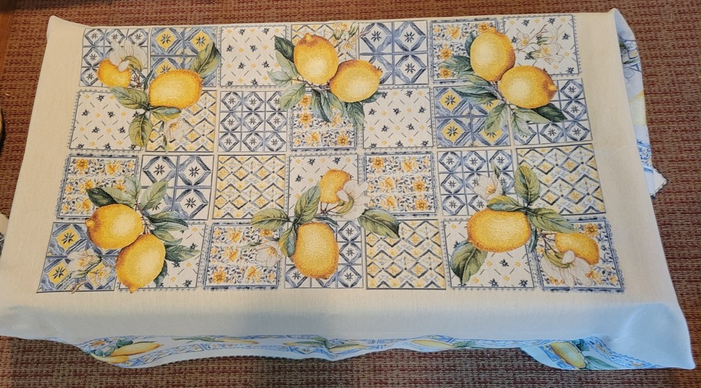 Lemon Patterned Tablecloth (56 x 70 Rectangle, made in Portugal)