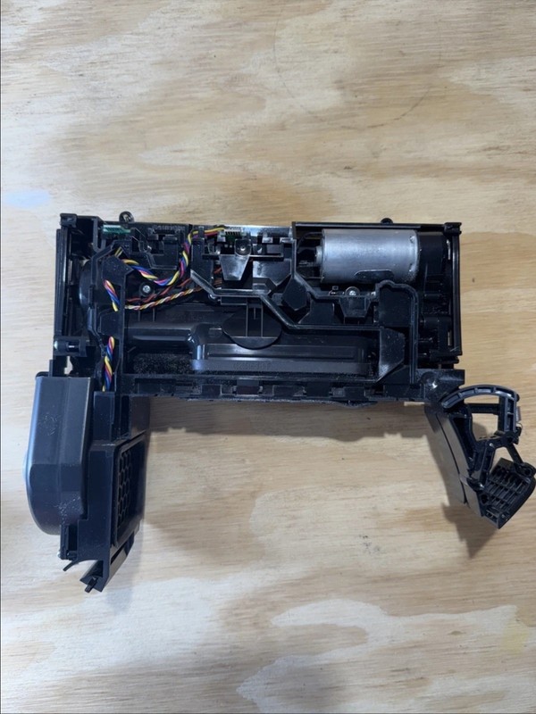 iRobot Roomba i4+ w/accessories gallery