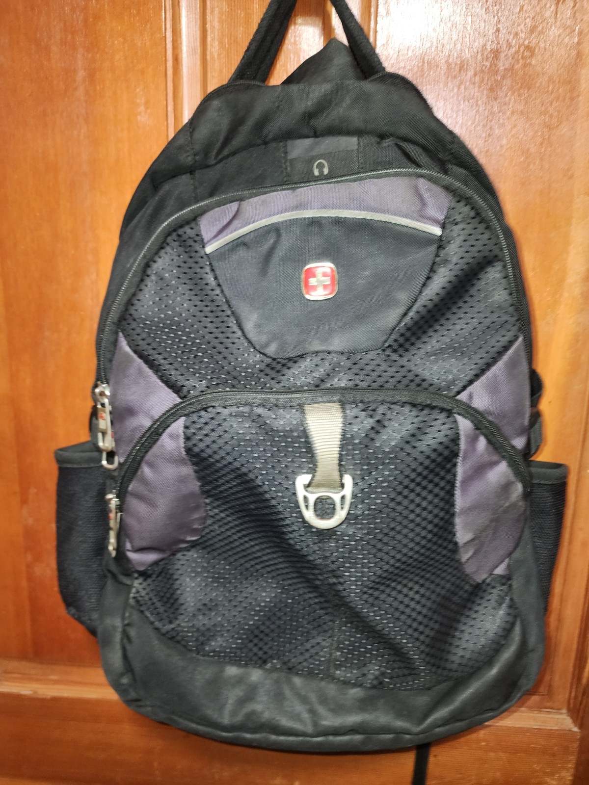 Swiss Tech Alps Backpack Black and Gray Airflow
