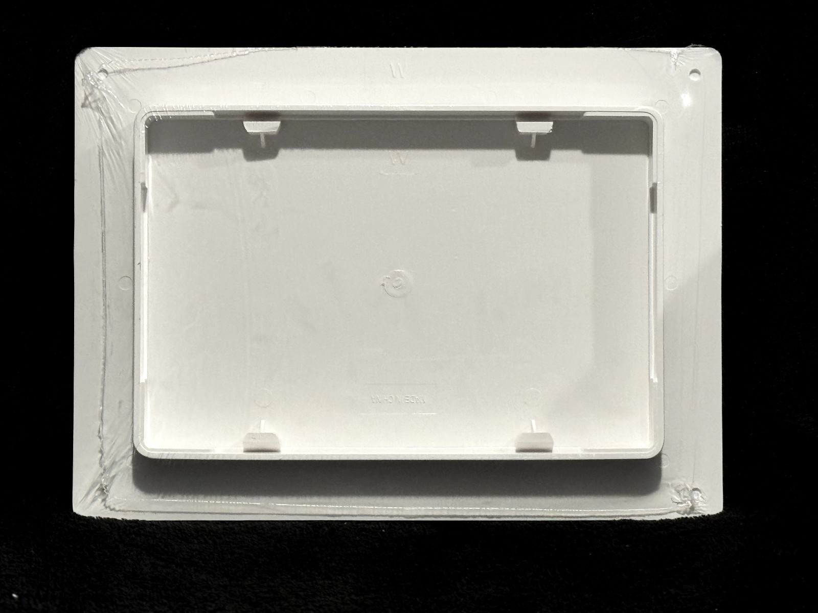 EVERBILT Access Panel Door for Drywall Holes 6x9, REMOVABLE DOOR WITH FRAME gallery