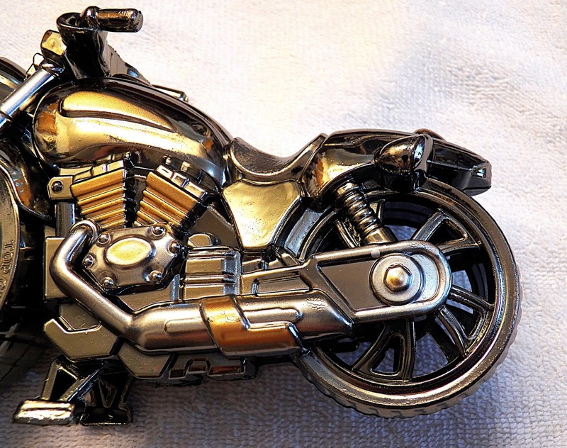 New Motorcycle Alarm Clock Battery Operated 8 1/2 x 4 3/4 x 2 1/8 inches Plastic gallery