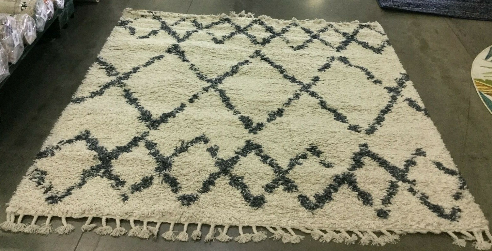CREAM 6'-7" X 6'-7" Pulled Threads Rug Reduced Price 1172645823 PLX434A-7SQ gallery