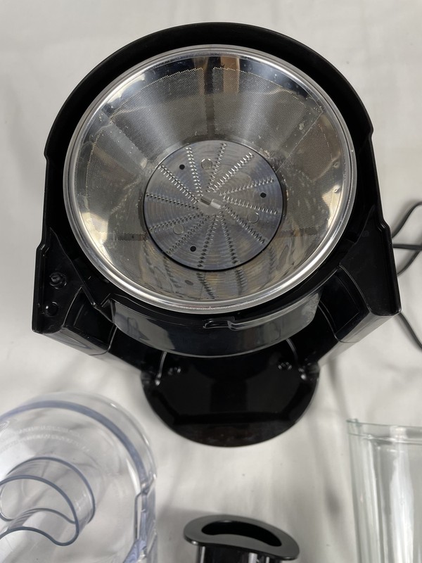 BLACK+DECKER Juice Extractor Centrifugal Juicer Black JE2200B 400W Tested Works gallery