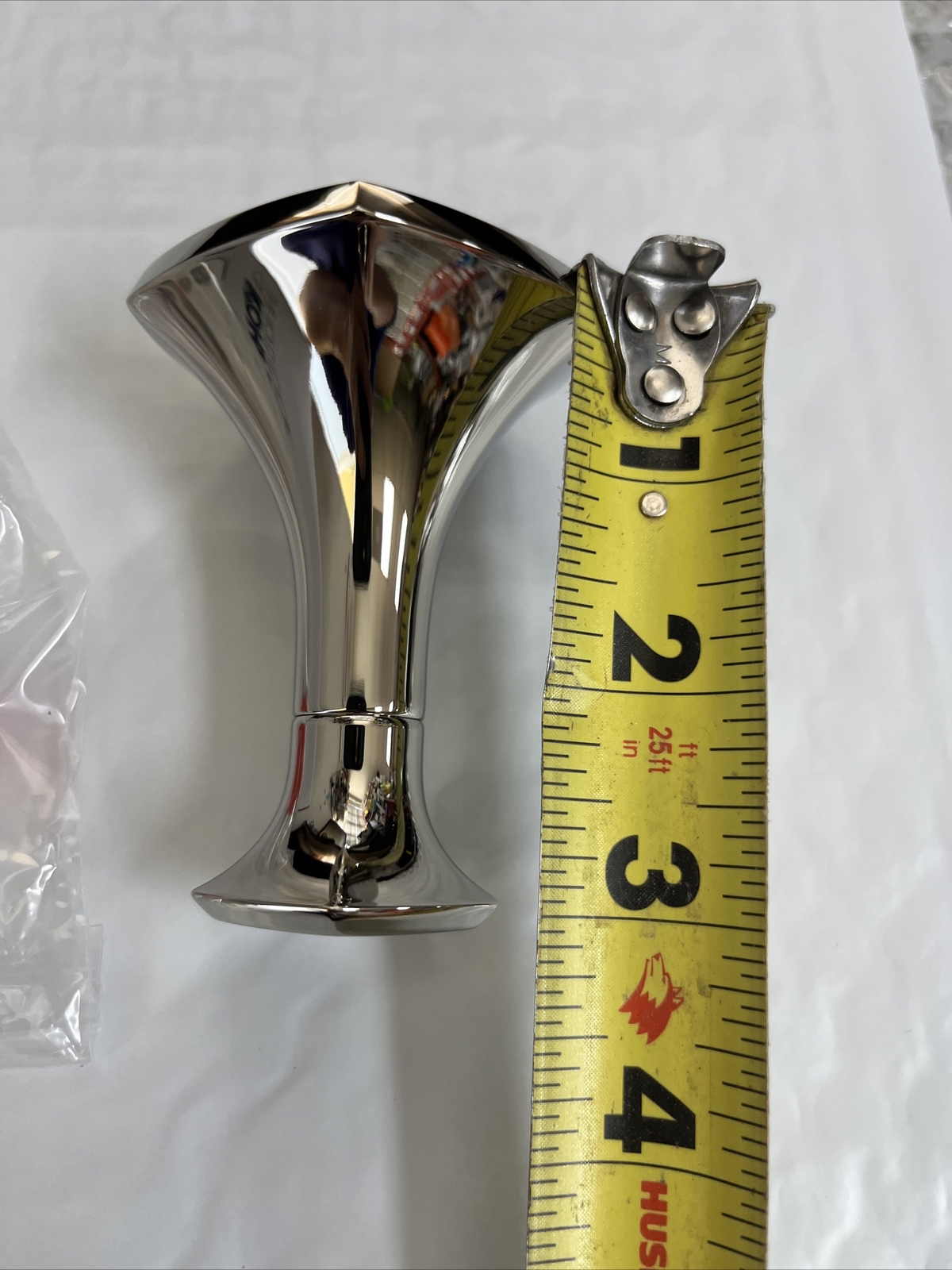 KOHLER Occasion Knob Robe Hook in Vibrant Polished Nickel gallery