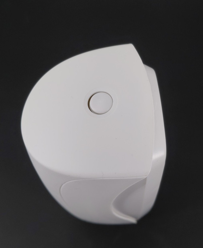 AIR WICK AUTOMATIC SCENT SPRAYER TIMED WALL MOUNTED DISPENSER - LOT OF 2 gallery