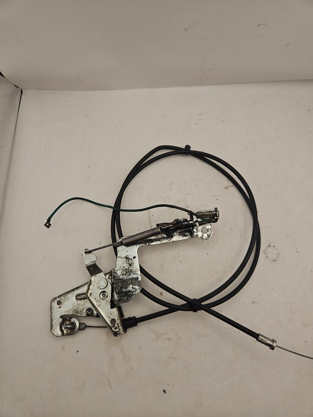 Craftsman 6.5 HP Eager-1 Key Start Lawnmower Throttle Cable Assembly gallery