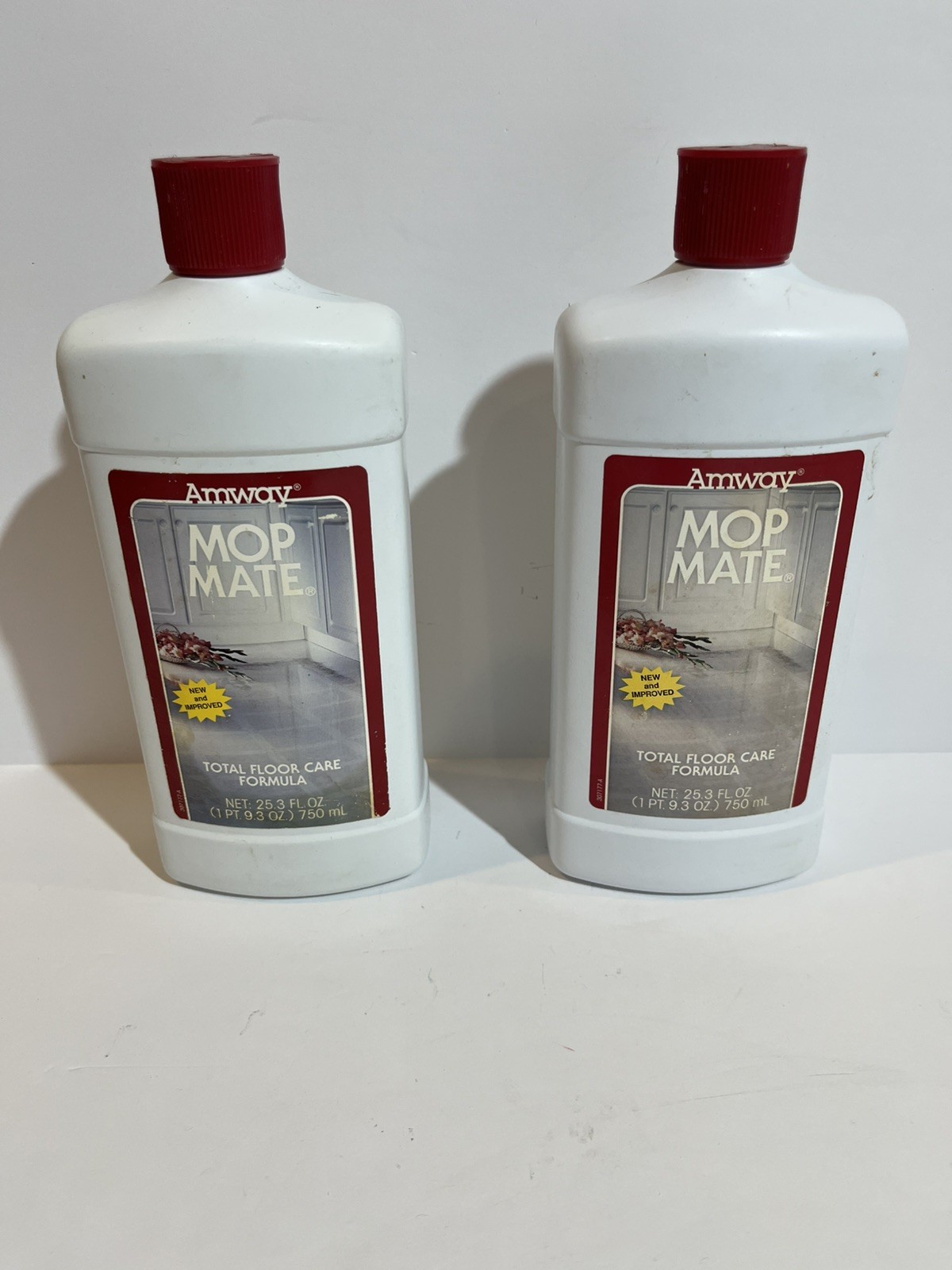 AMWAY MOP MATE 1993 Total Floor Cleaner Two 25.3 Fl. Oz. Bottles Partial gallery
