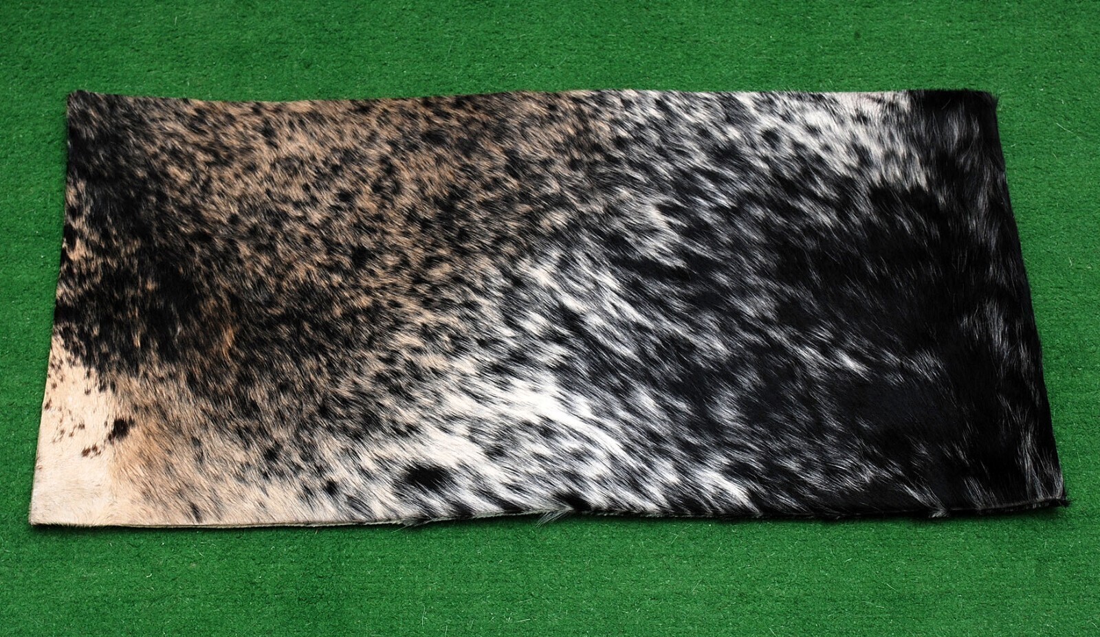 100% NEW COWHIDE LEATHER CUSHION COVER RUG COW HIDE HAIR (24" x 12") SA-8104 gallery