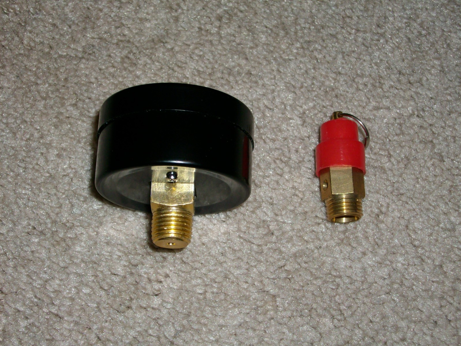 1/4 BSP Air Pressure Gauge Male Threaded 0-180PSI 0-12Kg/cm2 & Air Relief Valve gallery
