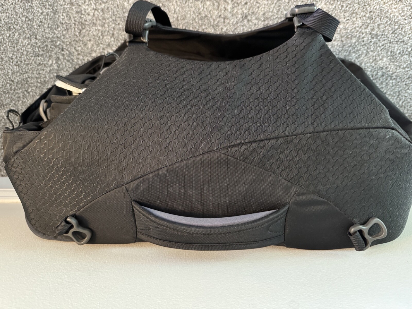 GREAT CONDITION — Osprey Porter 30 Backpack Black 5