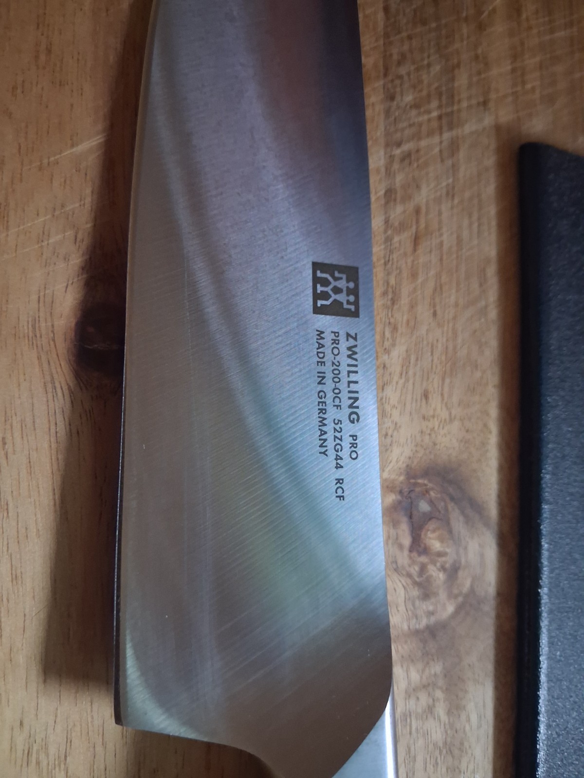 Zwilling 8" Chef Knife Professional PRO-200-0CF MADE IN GERMANY gallery