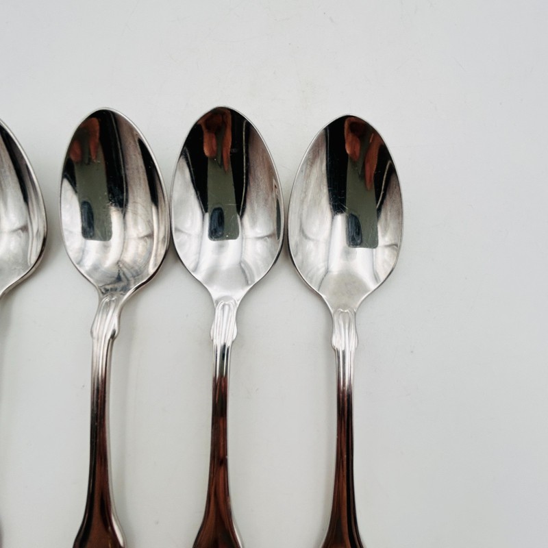 Oneida Classic Shell Stainless Steel Teaspoon 6.1 inch Set of 4 gallery