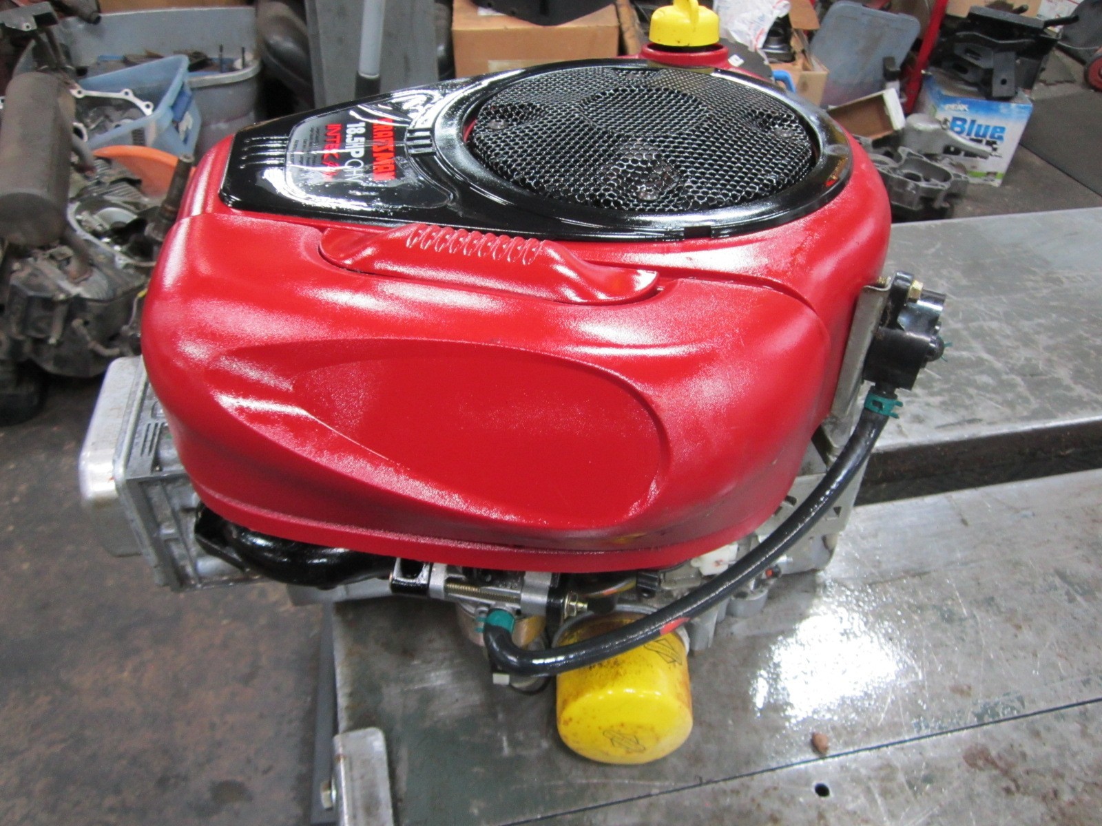 BRIGGS & STRATTON 18.5HP INTEK GOOD RUNNING ENGINE MOTOR 31P777 gallery