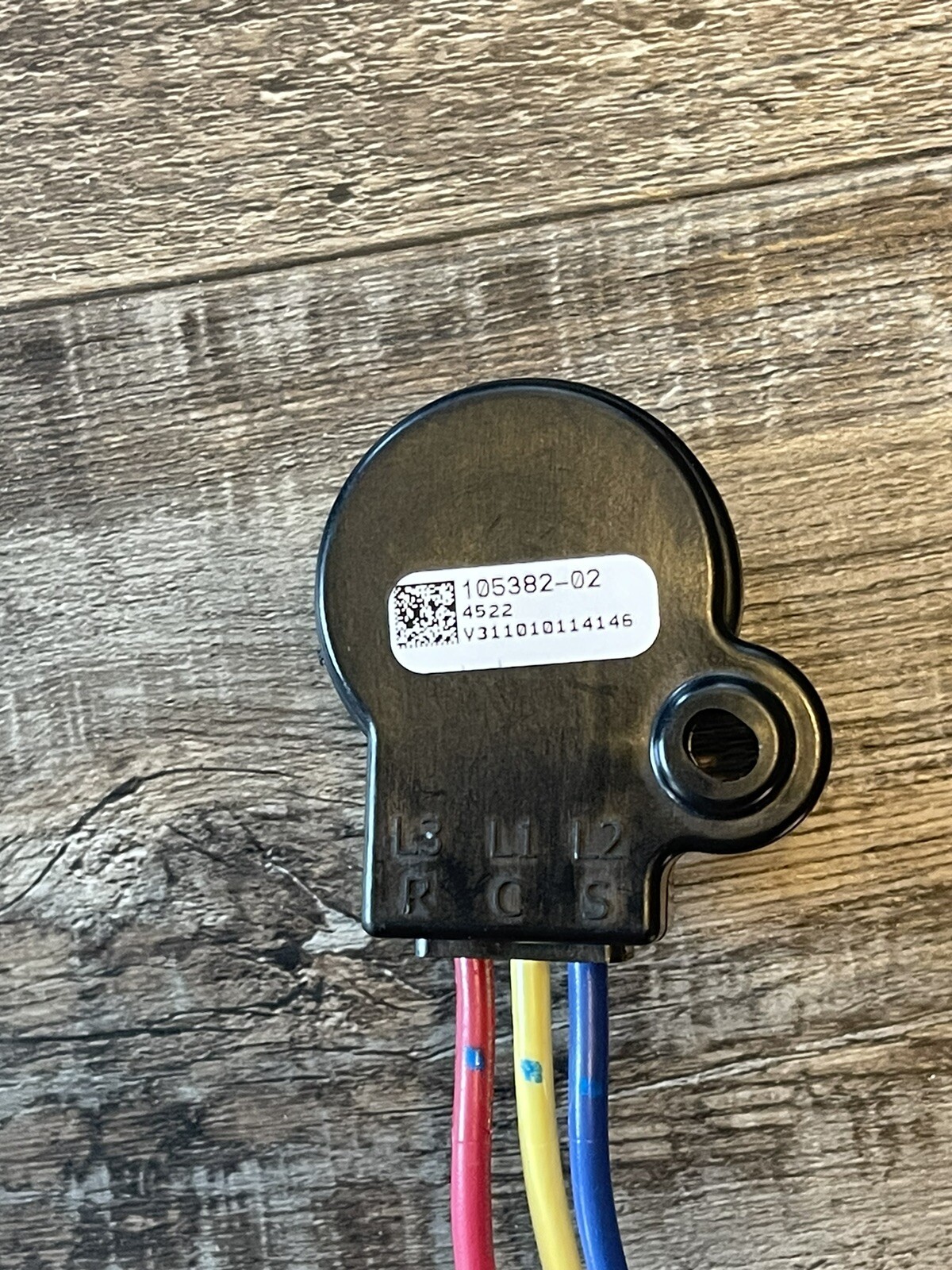 Wiring Harness Molded Plug 3 Pin Compressor Connector 105382-02, Lennox 15T35 gallery