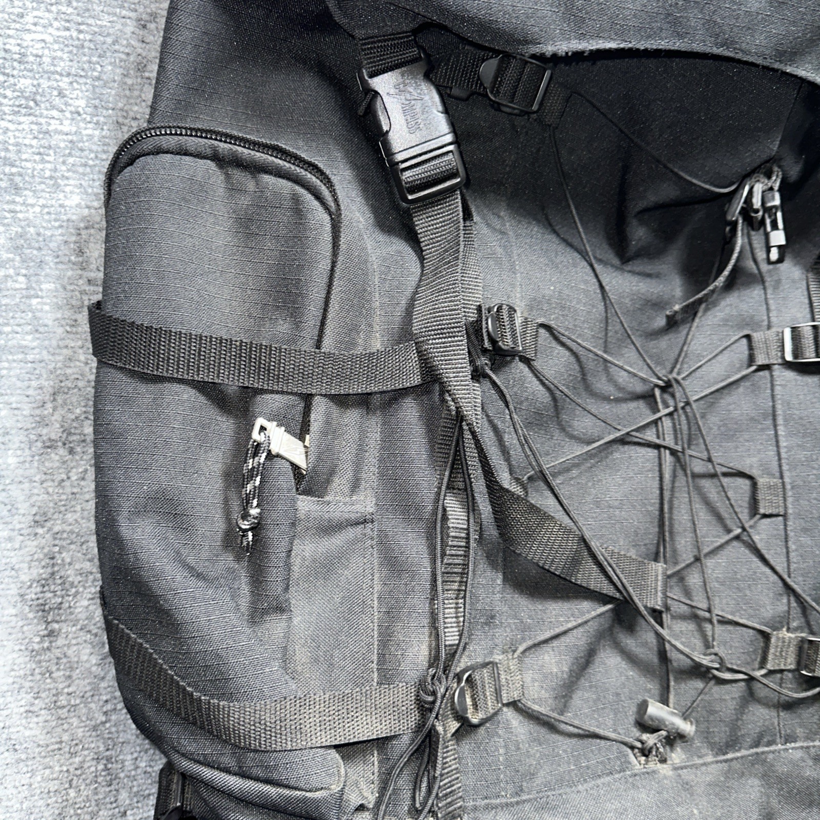 COMPASS black Hiking Backpack made in Korea 3
