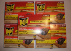 Raid Double Control Small Roach Baits 5 Boxes 12 in each = 60 Child Resistant