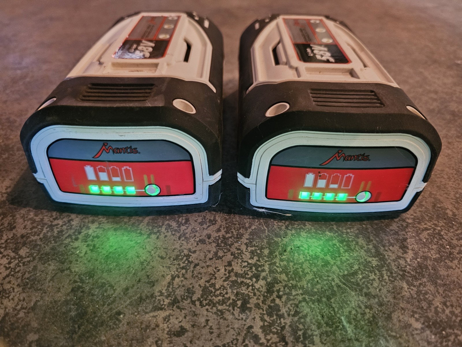 Mantis 58 Volt Li-ion Rechargeable Battery gallery