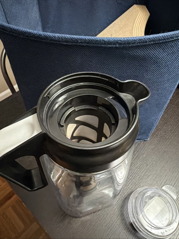Mueller Cold Brew Coffee Maker, 64 oz Pitcher gallery