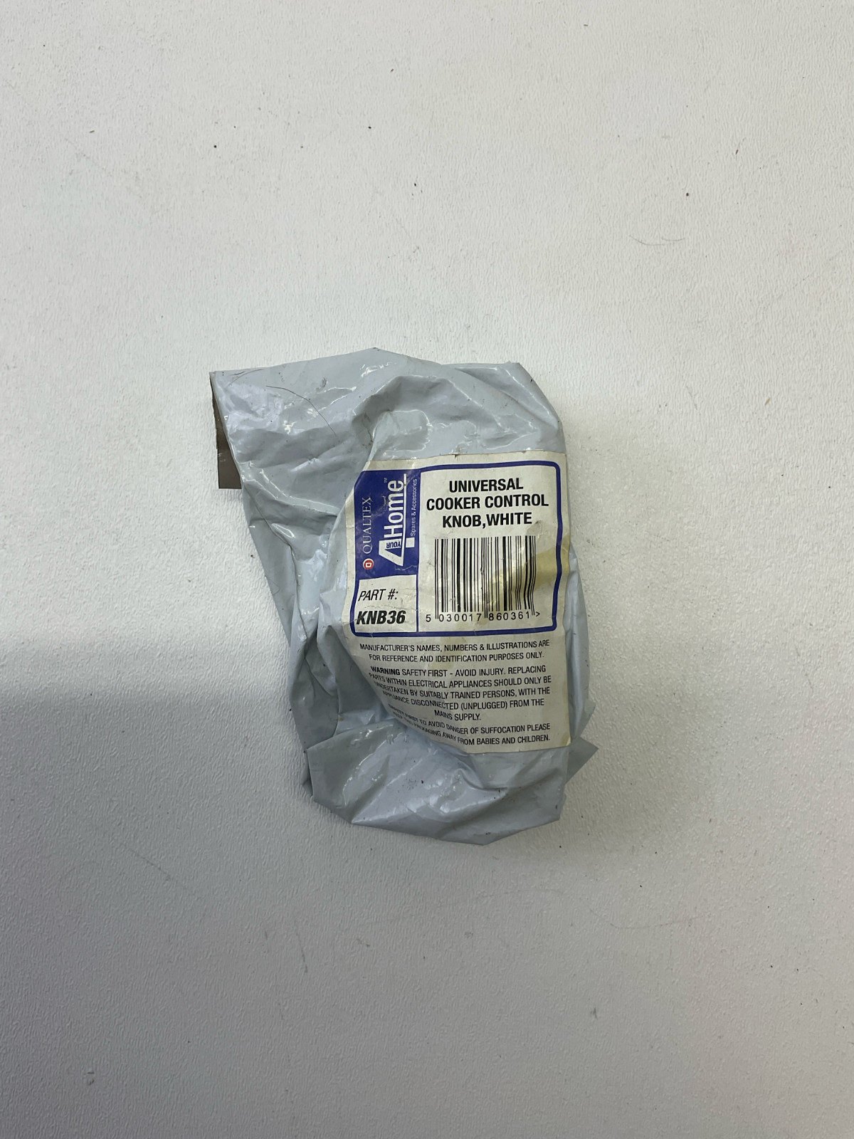 Qualtex KNB36 Universal Cooker / Oven Control Knob Assembly White gallery