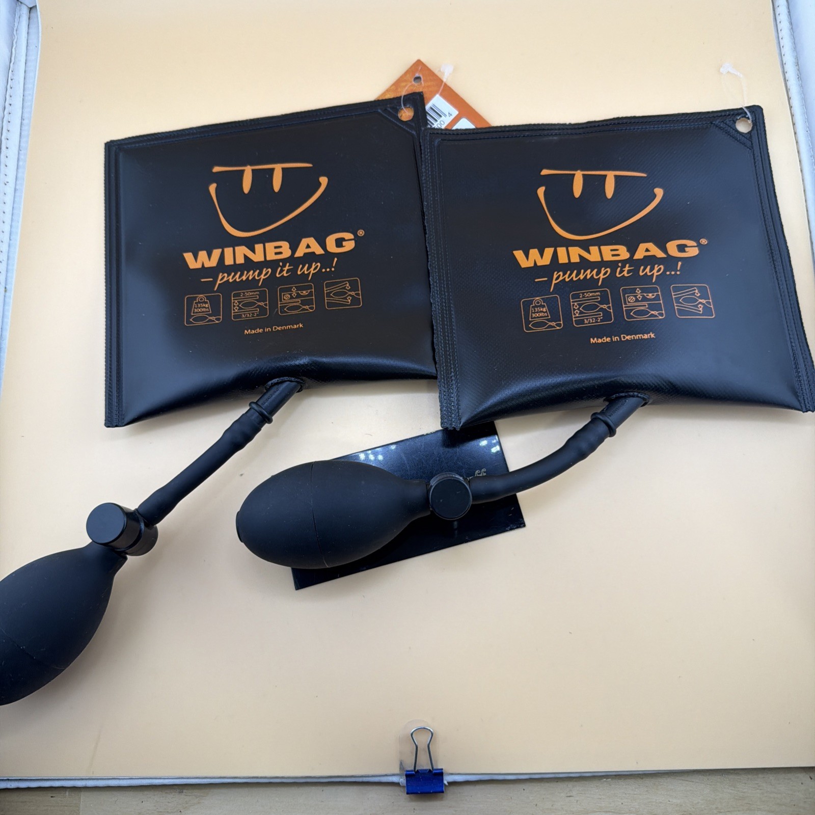 Winbag Air Wedge and Leveling Tool Lifts up to 300 lb - Set Of 2 gallery