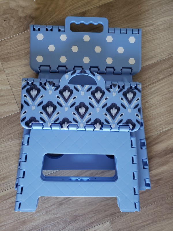 StoreSmith 9" & 13" Tall Plastic Folding Foldable Step Stools Blue 2 Piece Set gallery