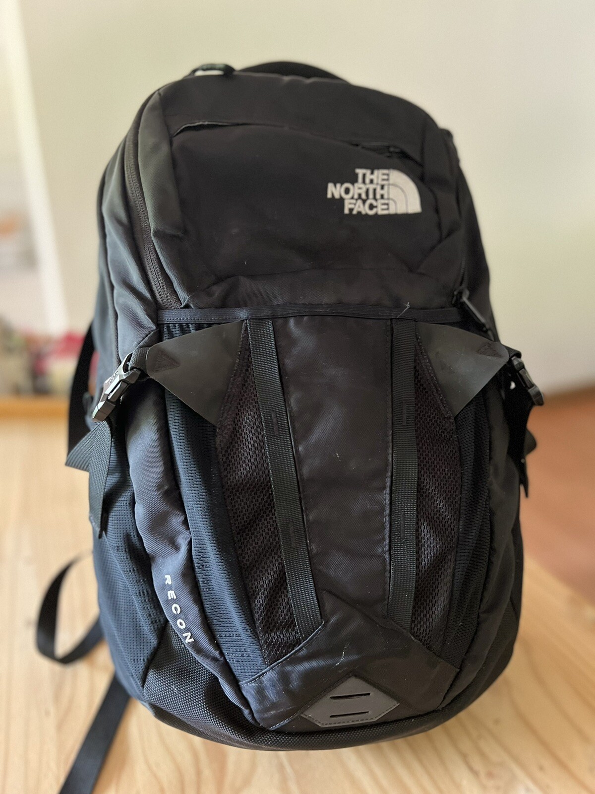 the north face recon backpack black