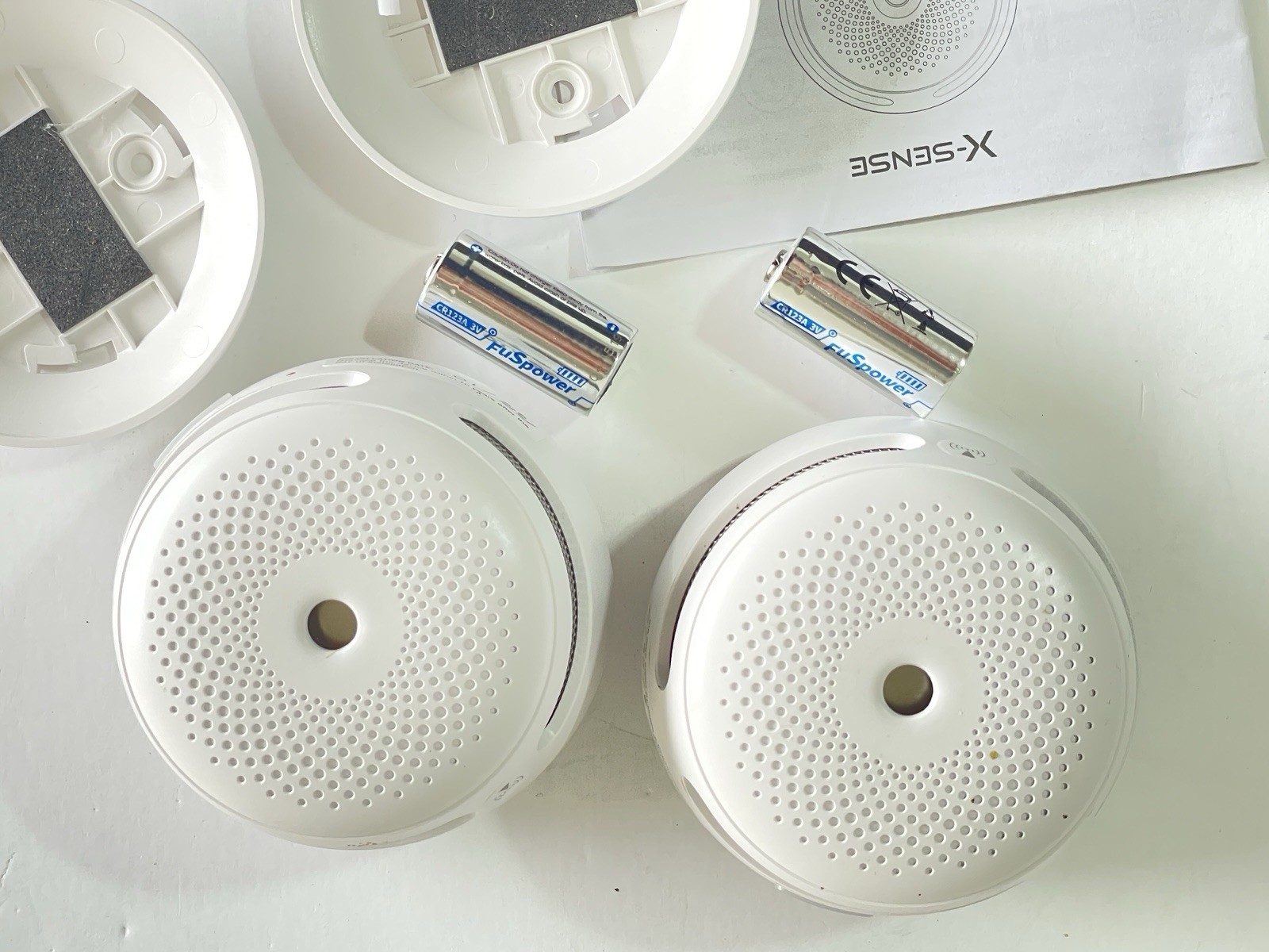 X-Sense Wireless Interconnected Smoke Detector Battery Powered Fire Alarm 2-pack gallery