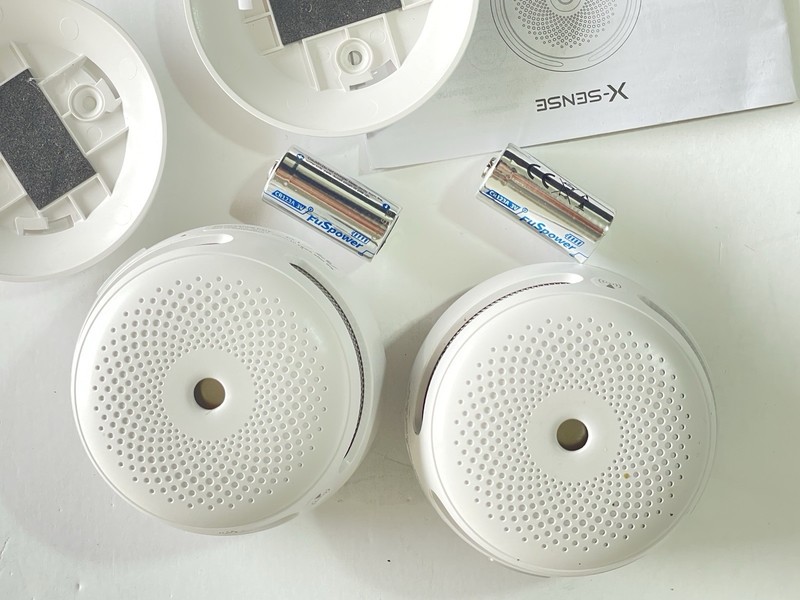 X-Sense Wireless Interconnected Smoke Detector Battery Powered Fire Alarm 2-pack gallery