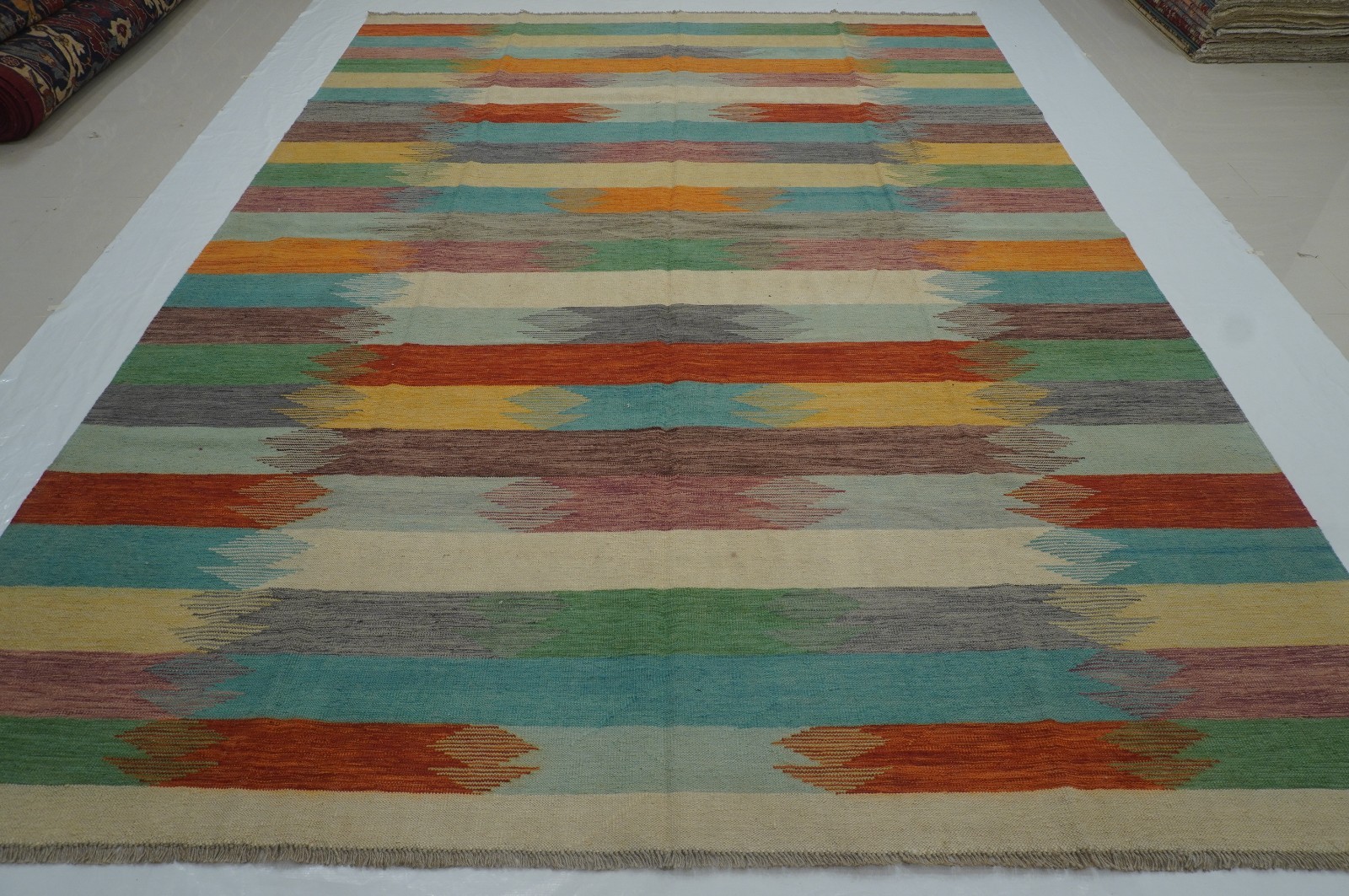 8x11 ft Multicolor Afghan Handmade Modern Wool Kilim Rug (8'6"x11'5") gallery