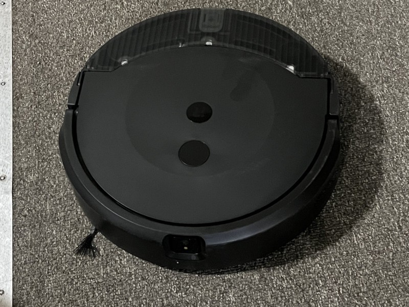 iRobot - Roomba Combo 10 Max Robot Vacuum & Mop + AutoWash Dock (X085020) Black gallery