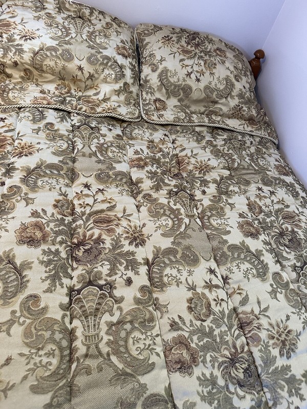 Queen Gold Beige elegant Soft Shimmer Jacquard Bedding Braided Cord Trim 86x92in gallery