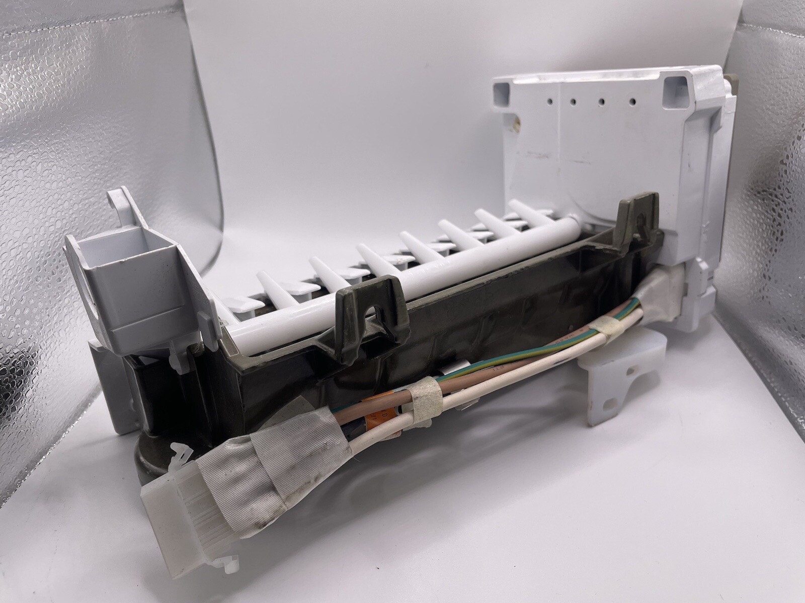 Whirlpool Icemaker Replacement for Refrigerator W11381372 gallery