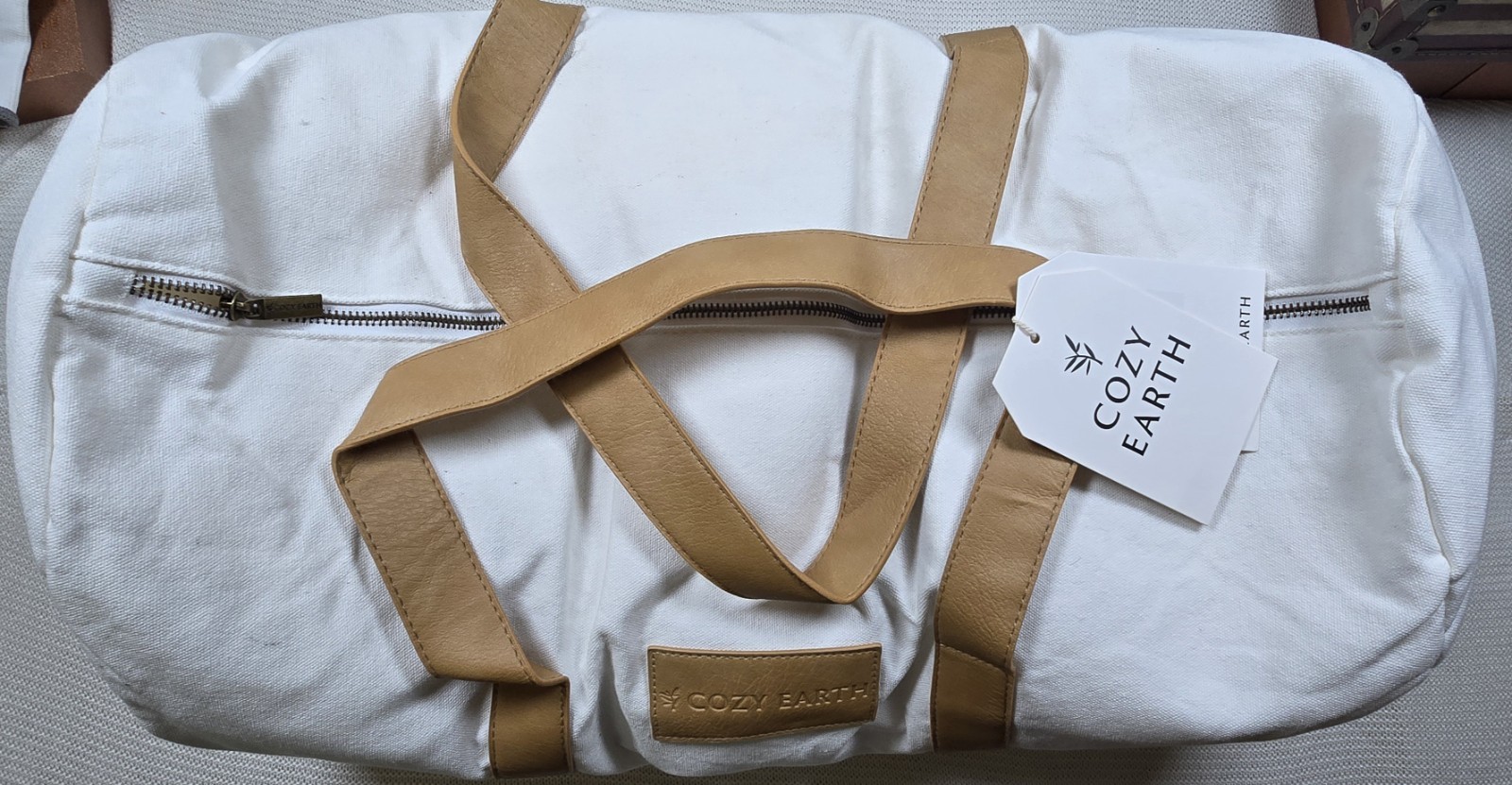 New - Cozy Earth Bamboo Comforter (Queen) gallery