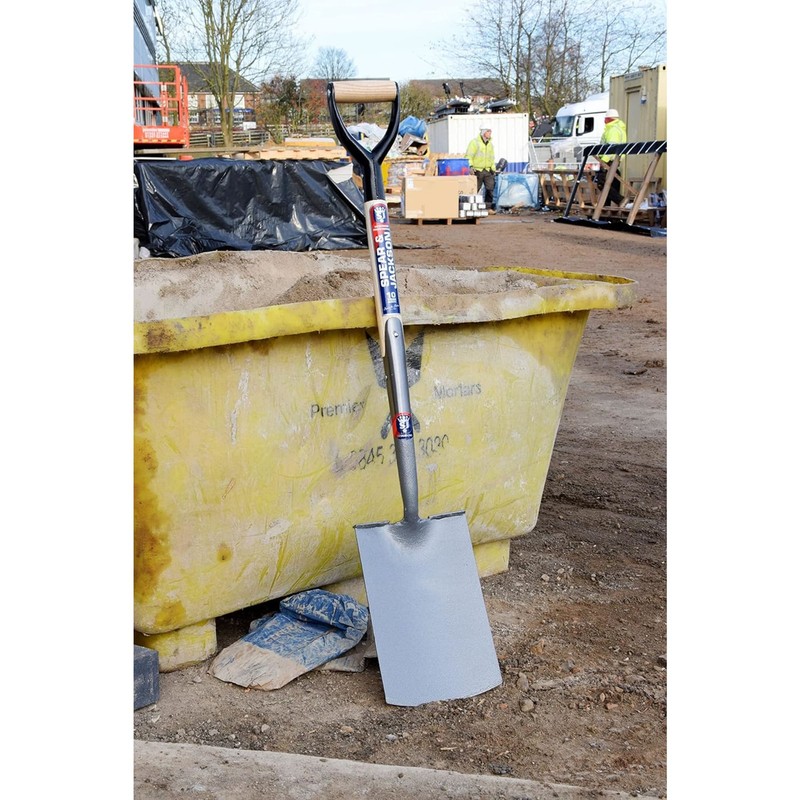 Spear & Jackson Neverbend Forged Carbon Steel Professional Treaded Digging Spade gallery