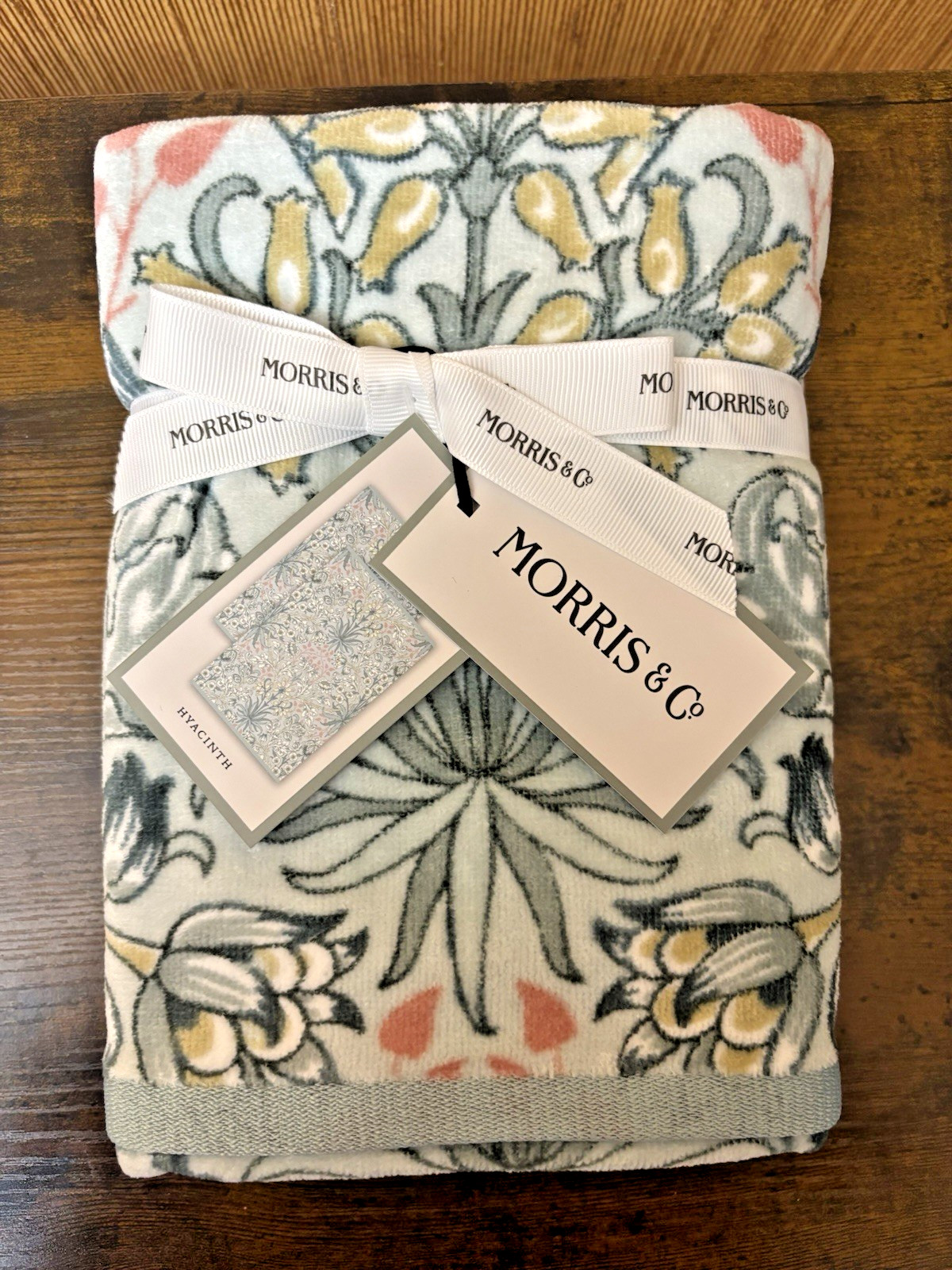 2 Morris & Co. William Morris Hyacinth Floral Velour HAND Towels NWT gallery