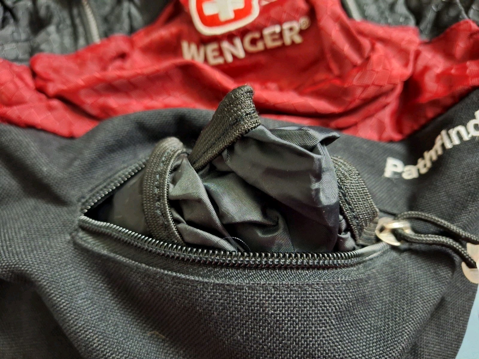 Wenger Pathfinder Treking Hiking Trail Backpack  4