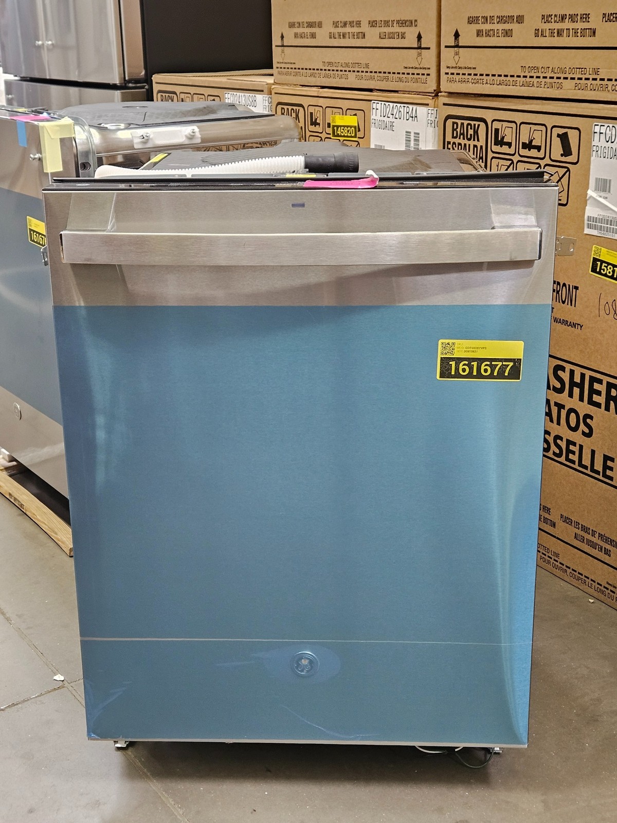 GE GDT650SYVFS 24" Stainless Fully Integrated Dishwasher NOB #161677 gallery