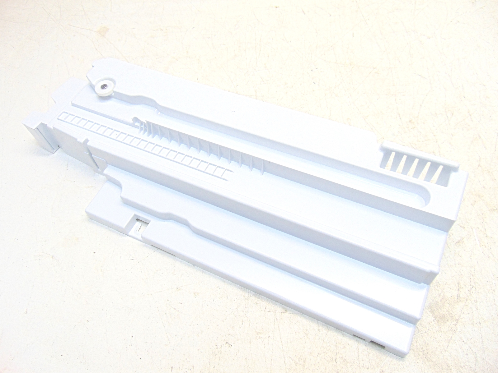 Frigidaire Refrigerator FRFS2823AS3 Right Deli Support Right gallery