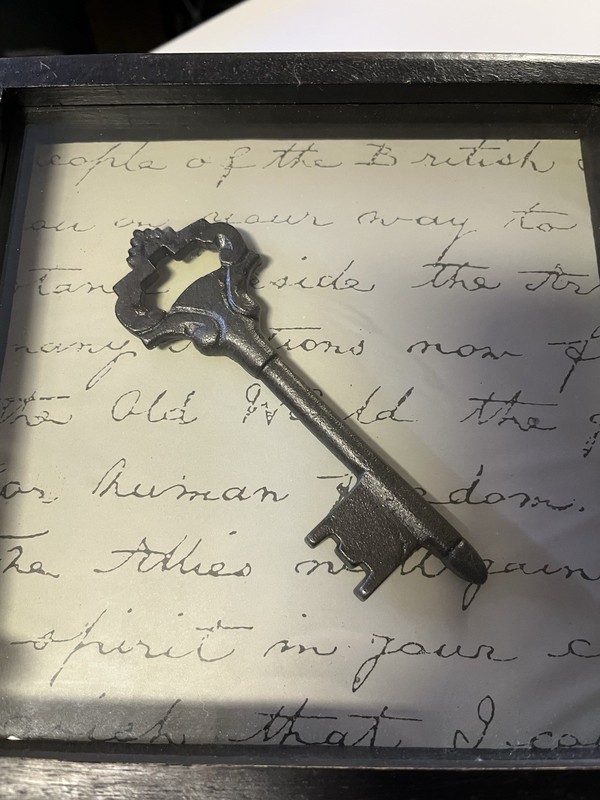 2 Shadow Box Frames Heart Lock And Key Approximately 9 1/2 x 9 1/2 Inches gallery