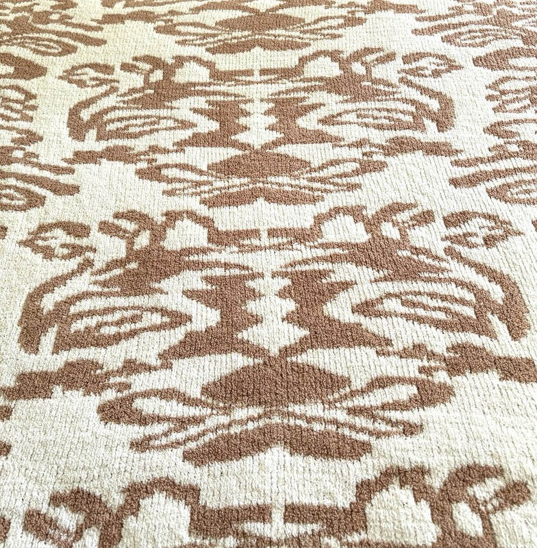 Kashwere Damask Chenilla Cloud™ Throw Blanket Wheat White Retail $194 gallery